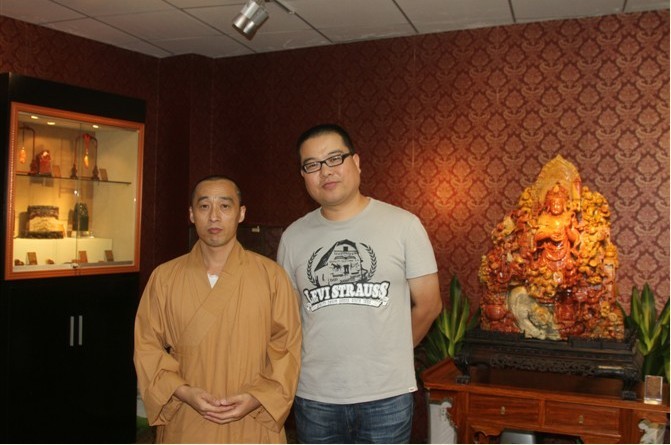 雅志方略创始人黄金罗盘与千佛山兴国禅寺界贵法师.jpg