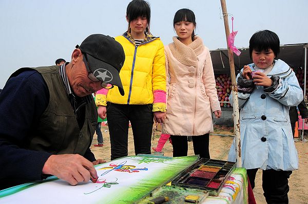 2013年3月16日，山东省茌平县韩屯镇罗屯村西北的鲁义姑庙会现场。。 (2).jpg