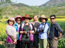千条沟里休闲游，藕池边上赏菜花